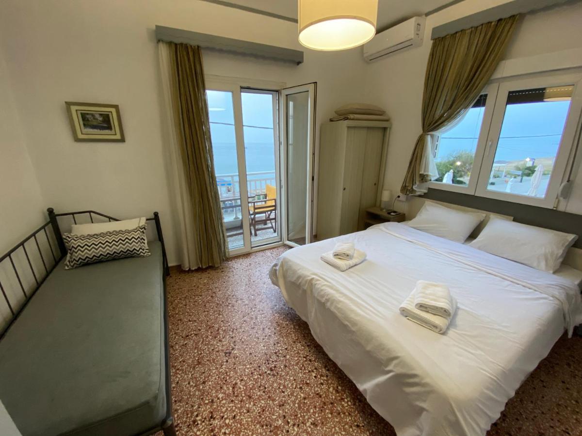 Sunset View Rooms อาเยีย ตรีอาส ภายนอก รูปภาพ