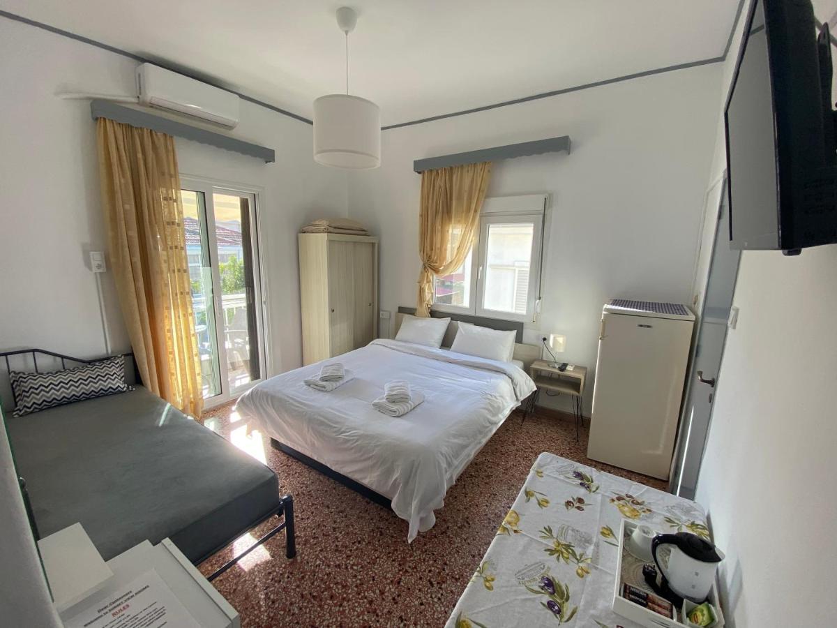 Sunset View Rooms อาเยีย ตรีอาส ภายนอก รูปภาพ