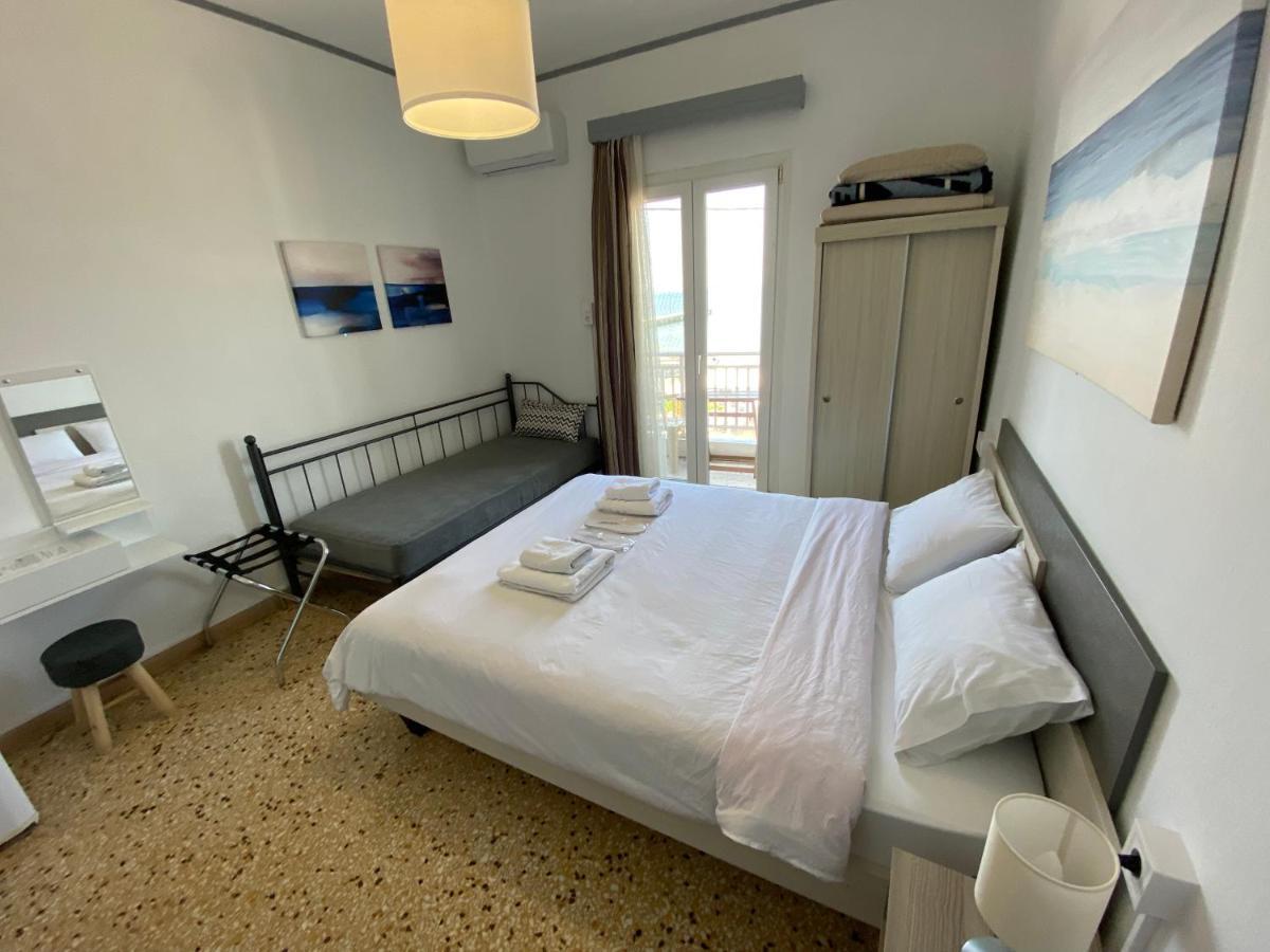 Sunset View Rooms อาเยีย ตรีอาส ภายนอก รูปภาพ