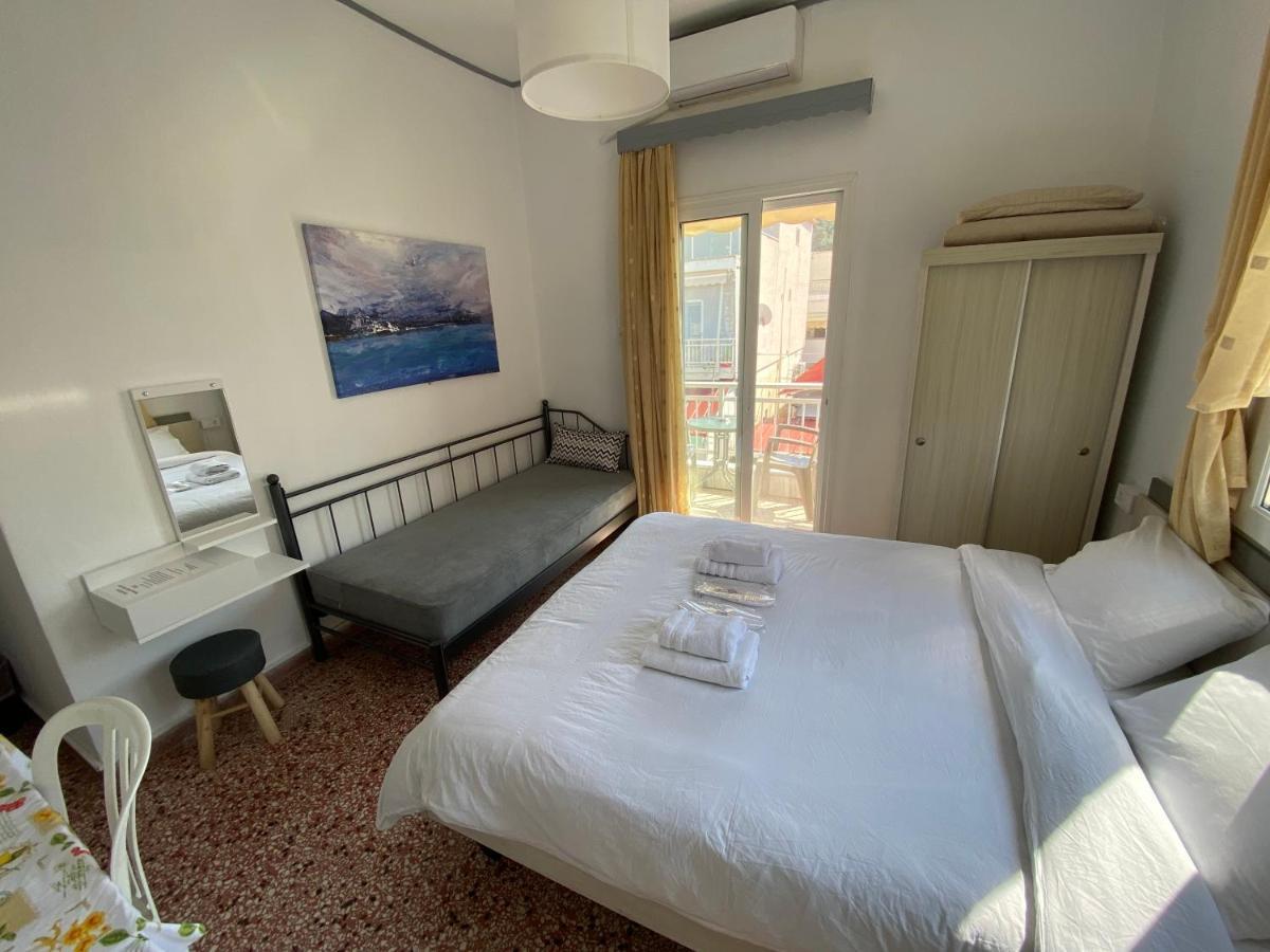 Sunset View Rooms อาเยีย ตรีอาส ภายนอก รูปภาพ